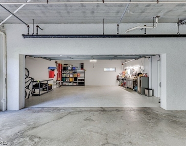 805 Bentwater Circle - Photo Thumbnail 17