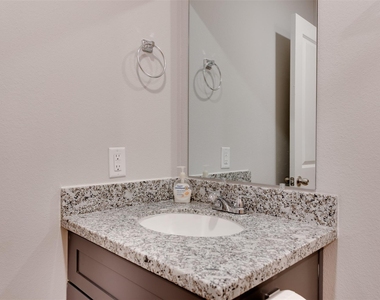 2702 Reid Street - Photo Thumbnail 18
