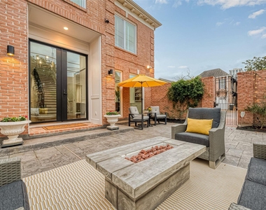 983 S Post Oak Lane - Photo Thumbnail 47