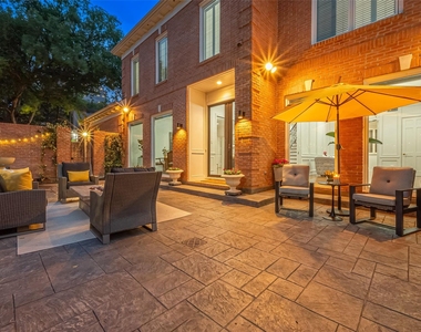 983 S Post Oak Lane - Photo Thumbnail 44
