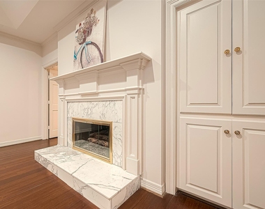 983 S Post Oak Lane - Photo Thumbnail 31