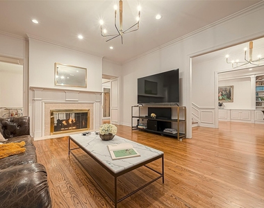 983 S Post Oak Lane - Photo Thumbnail 8