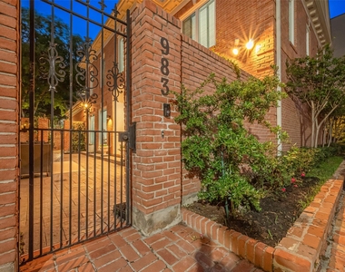 983 S Post Oak Lane - Photo Thumbnail 42