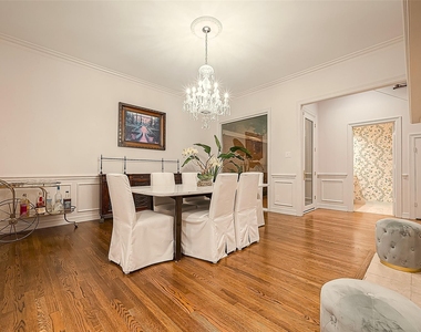 983 S Post Oak Lane - Photo Thumbnail 9