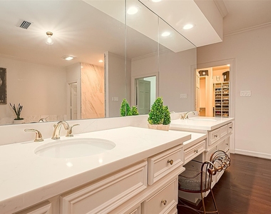 983 S Post Oak Lane - Photo Thumbnail 35