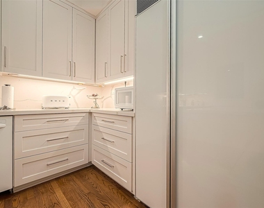 983 S Post Oak Lane - Photo Thumbnail 15
