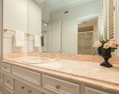 983 S Post Oak Lane - Photo Thumbnail 39