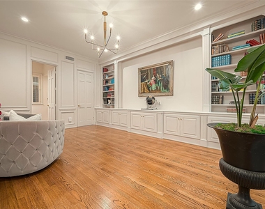 983 S Post Oak Lane - Photo Thumbnail 24