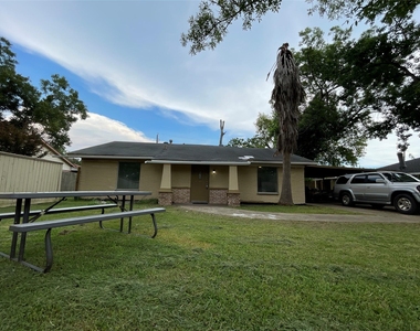 4803 Geraldine Street - Photo Thumbnail 1
