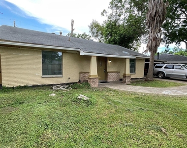 4803 Geraldine Street - Photo Thumbnail 3