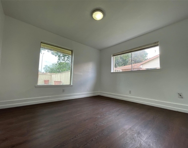 4803 Geraldine Street - Photo Thumbnail 22