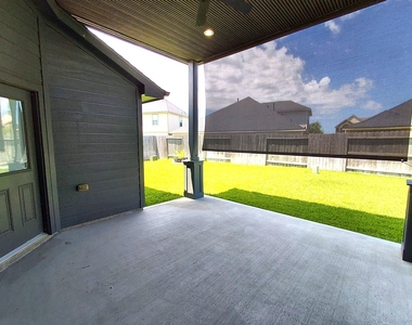 23150 Quiet Heron Court - Photo Thumbnail 28