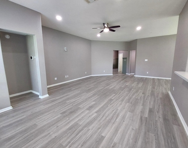 23150 Quiet Heron Court - Photo Thumbnail 20