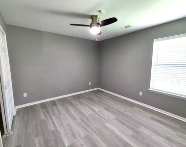 23150 Quiet Heron Court - Photo Thumbnail 7