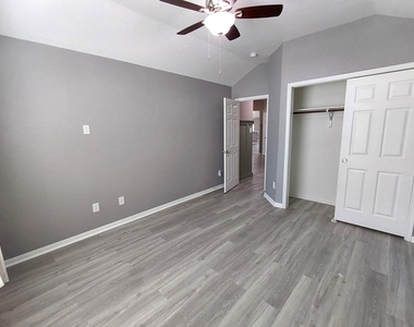 23150 Quiet Heron Court - Photo Thumbnail 5