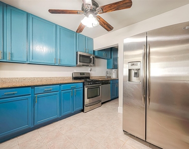 1409 Wheeler Street - Photo Thumbnail 13