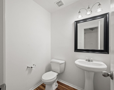29627 Evergreen Hills Drive - Photo Thumbnail 9