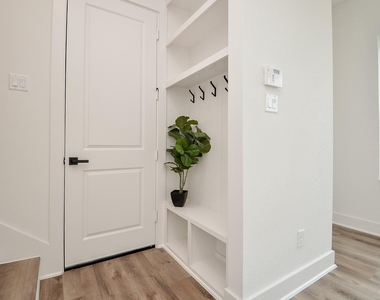 7703 Inwood Grove Lane - Photo Thumbnail 22