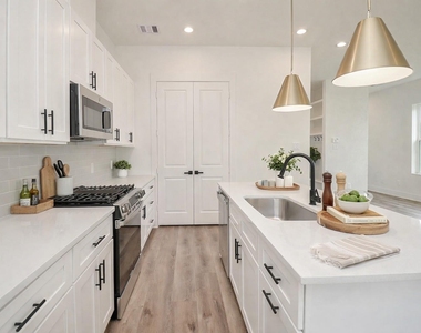 7703 Inwood Grove Lane - Photo Thumbnail 1
