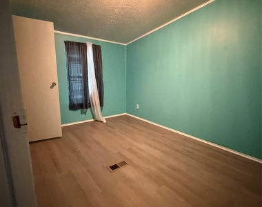 4440 Grand Oaks Drive - Photo Thumbnail 8