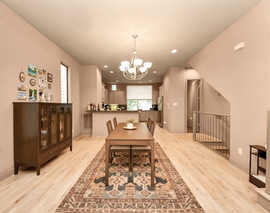 5217 Lillian Street - Photo Thumbnail 5