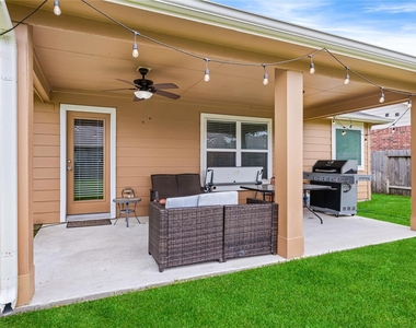 7030 Villa Mountain Lane - Photo Thumbnail 9