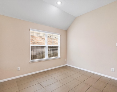 7030 Villa Mountain Lane - Photo Thumbnail 22