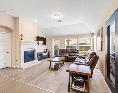 7030 Villa Mountain Lane - Photo Thumbnail 25