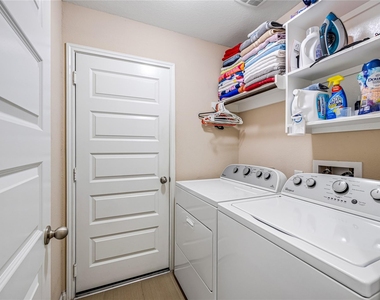 7030 Villa Mountain Lane - Photo Thumbnail 15