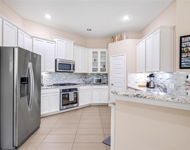 7030 Villa Mountain Lane - Photo Thumbnail 18