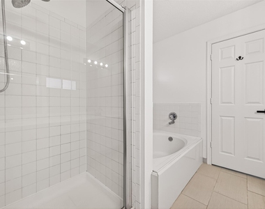 5252 Pinewood Terrace - Photo Thumbnail 39