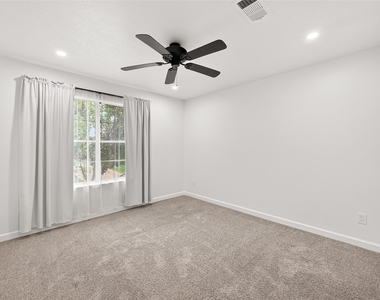 5252 Pinewood Terrace - Photo Thumbnail 26
