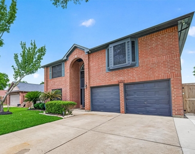5252 Pinewood Terrace - Photo Thumbnail 1
