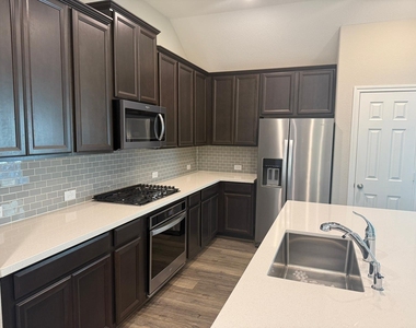 24515 Bludana Lane - Photo Thumbnail 3