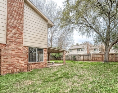 2039 Shorewood Lane - Photo Thumbnail 42