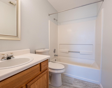 6247 Elton Knolls Street - Photo Thumbnail 16