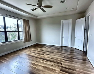 4106 Marina Street - Photo Thumbnail 15