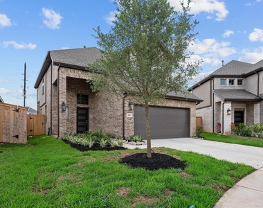 932 Malibu Shore Lane - Photo Thumbnail 1