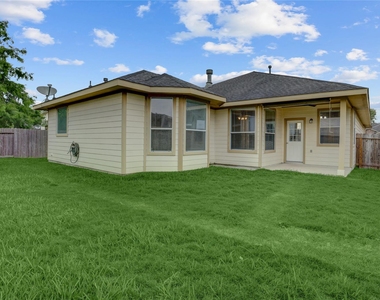 7406 Sabinal Creek Drive - Photo Thumbnail 14