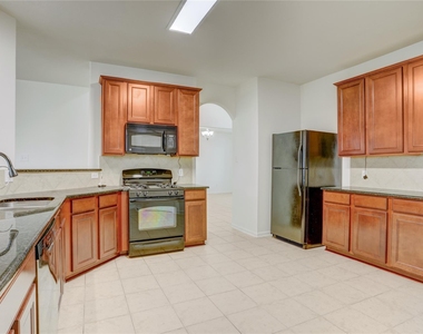 7406 Sabinal Creek Drive - Photo Thumbnail 3