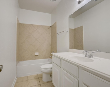 7406 Sabinal Creek Drive - Photo Thumbnail 12