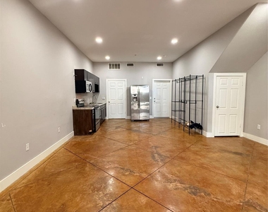 3208 Jackson Street - Photo Thumbnail 1