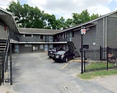 2819 Berry Street - Photo Thumbnail 13