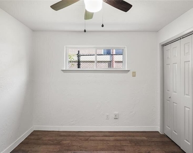 2819 Berry Street - Photo Thumbnail 8