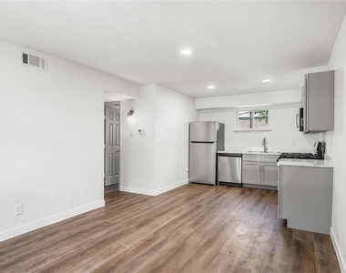 2819 Berry Street - Photo Thumbnail 1