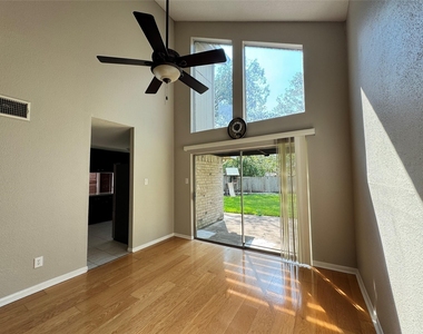 3406 Swift Creek Court - Photo Thumbnail 7