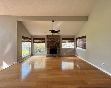 3406 Swift Creek Court - Photo Thumbnail 4