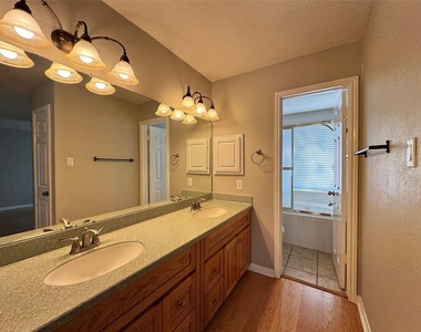 3406 Swift Creek Court - Photo Thumbnail 23