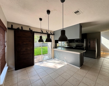 3406 Swift Creek Court - Photo Thumbnail 16