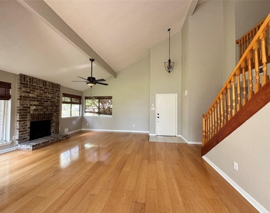 3406 Swift Creek Court - Photo Thumbnail 8